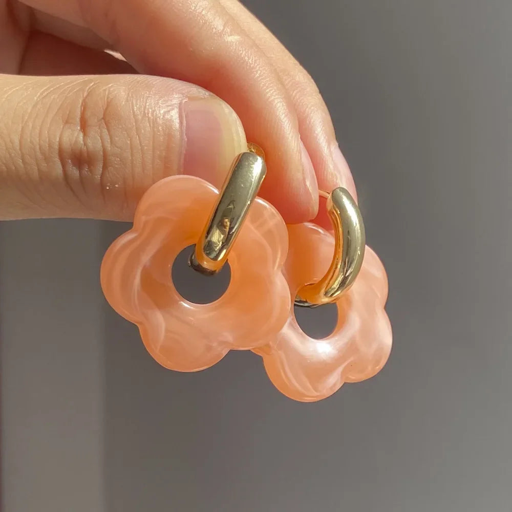 Colorful Flower Resin Acrylic Charms Earring Gold Color Circle Ear Buckle Hoop Earrings Fashion Jewelry for Women