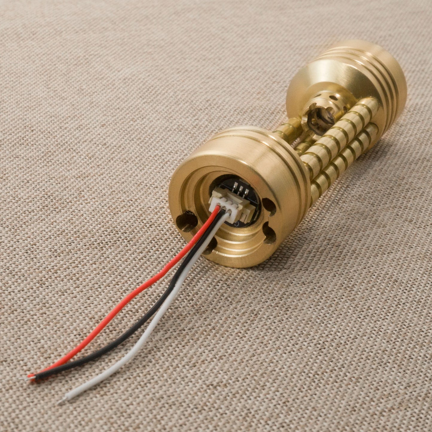 DIYsabers lightsaber-specific mini lamp can be used for accessories such as the metal rotating crystal room