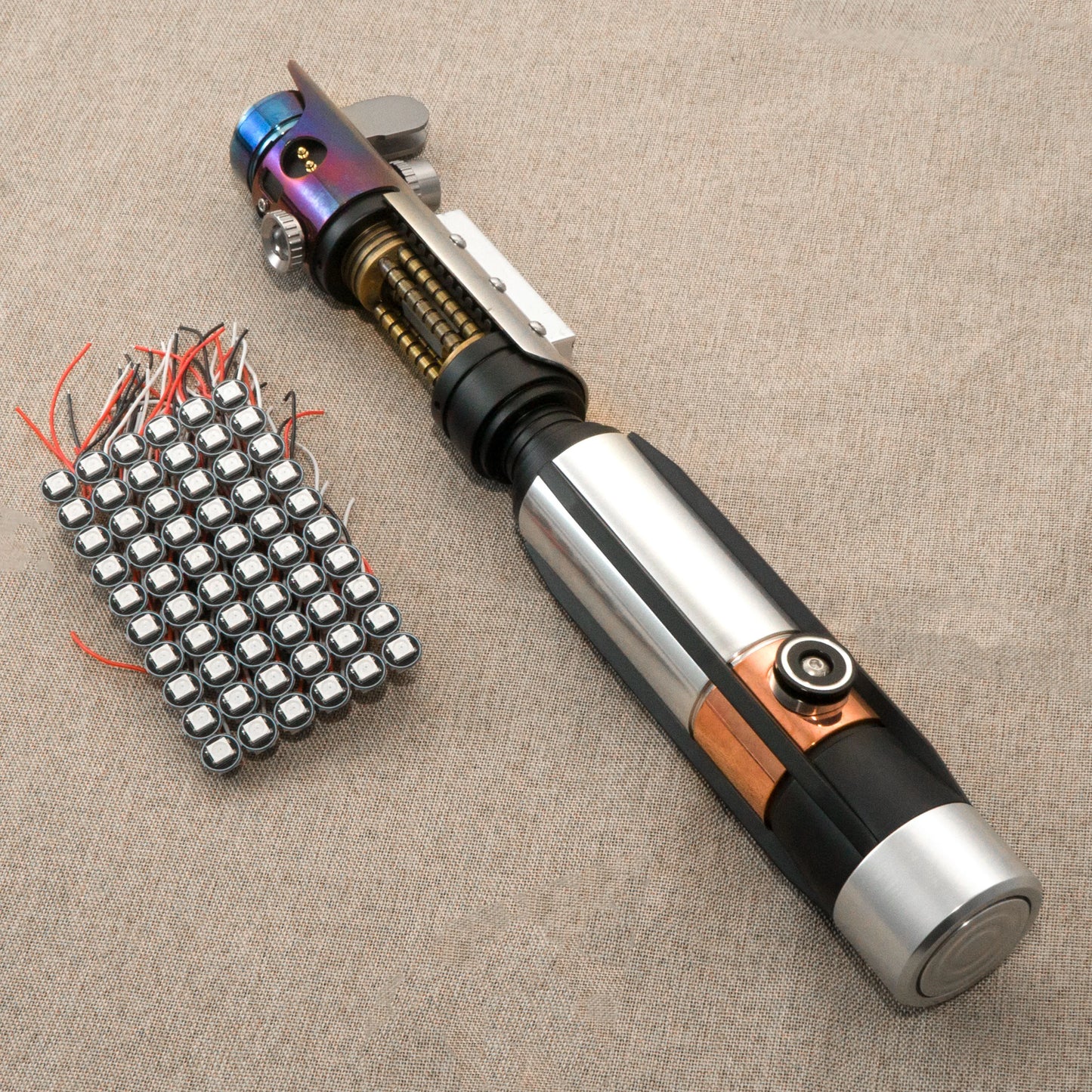 DIYsabers lightsaber-specific mini lamp can be used for accessories such as the metal rotating crystal room