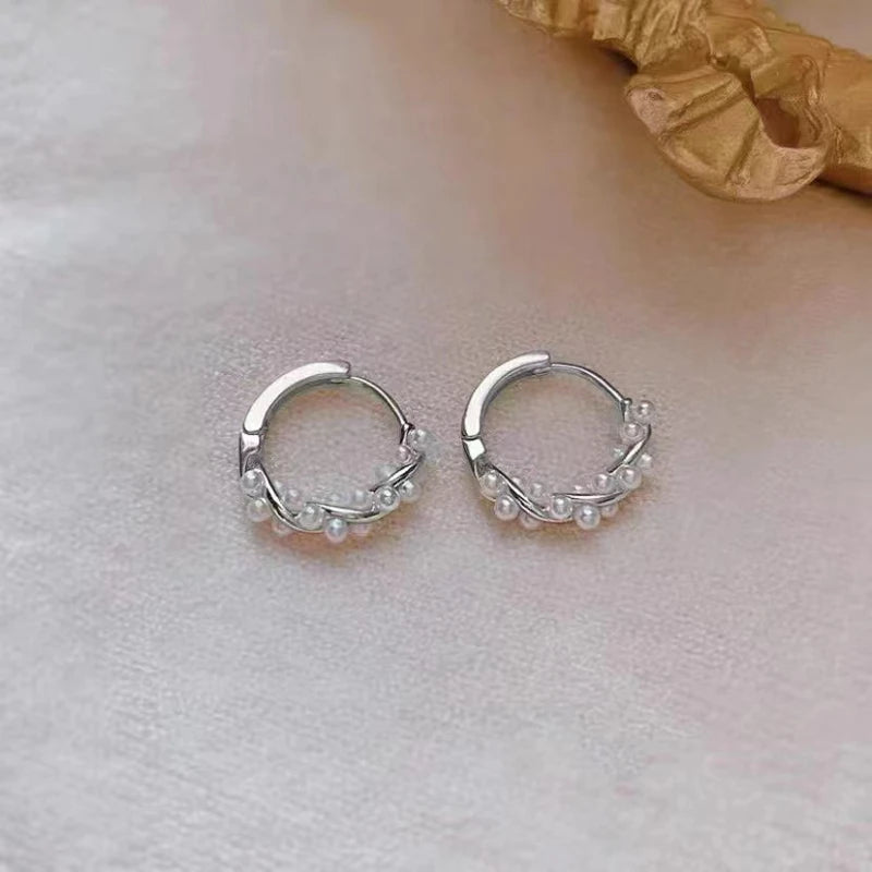 C Shaped Wrapped Pearl Earrings Simple and Versatile Elegant and Elegant Style Earrings
