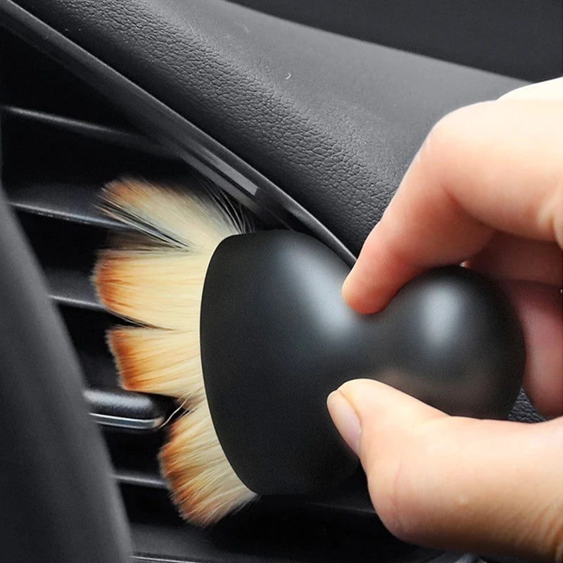 Car Crevice Dust Brush Soft Cleaning Brush For BMW X1 X3 X5 X4 X6 G05 G30 G20 E46 E90 E60 F10 F30 Car Interior Accessories