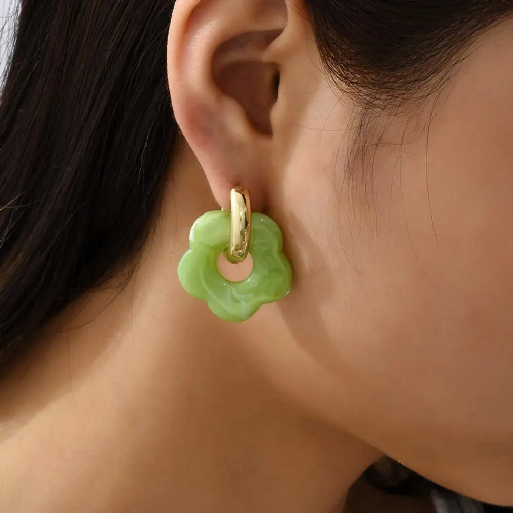 Colorful Flower Resin Acrylic Charms Earring Gold Color Circle Ear Buckle Hoop Earrings Fashion Jewelry for Women